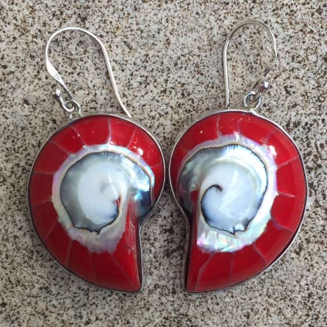 (925 BALI SILVER EARRINGS WITH RED ENAMEL NAUTILUS SHELL)
